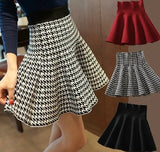 Nukty Autumn Winter European and American Style Women Pleated Bust Skirts Lady Short Skirt Pettiskirt A-line Skirt