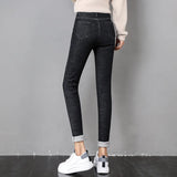 Nukty Women Thermal Jeans Winter Snow Warm Plush Stretch Jeans Lady Skinny Thicken Fleece Denim Long Pants Retro Pencil Trousers