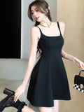 Nukty Black Sexy Spaghetti Strap Dress For Woman Elegant French Square-Collar Slim Wasit Dresses Sleeveless Party Evening Skirt Summer