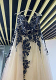Off Shoulder Champagne Wedding Dresses 3D Ivory Appliques A Line Sweetheart Lace Corset Back Brides Married Gowns Formal